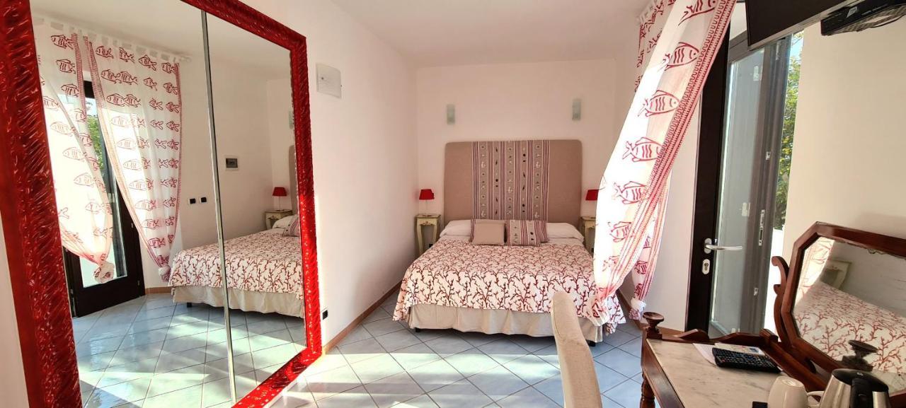 Guest House Villa Il Gabbiano Ponza Ngoại thất bức ảnh