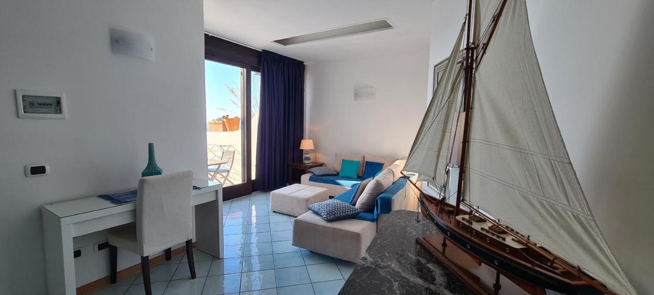 Guest House Villa Il Gabbiano Ponza Ngoại thất bức ảnh
